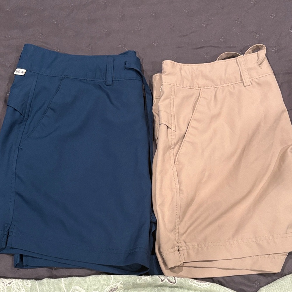 Magellan Outdoors Navy and Beige Athletic Shorts